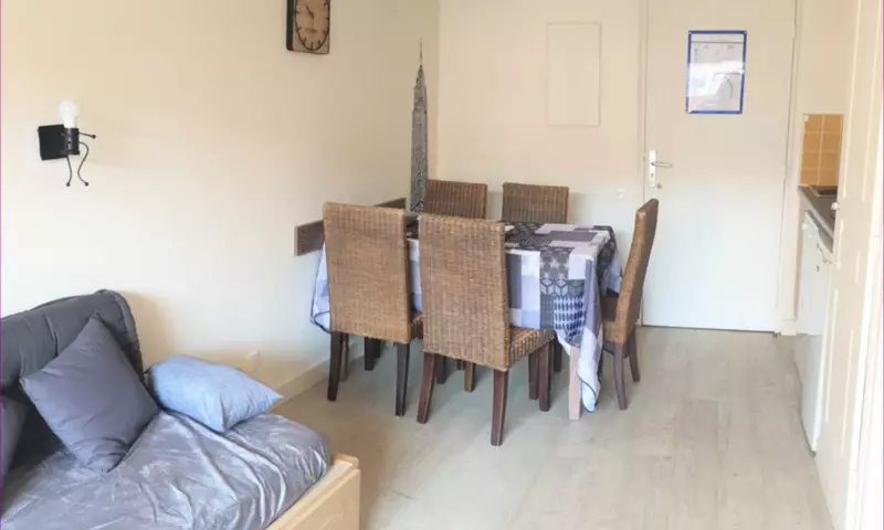 2 Pièces pour 5 Personnes