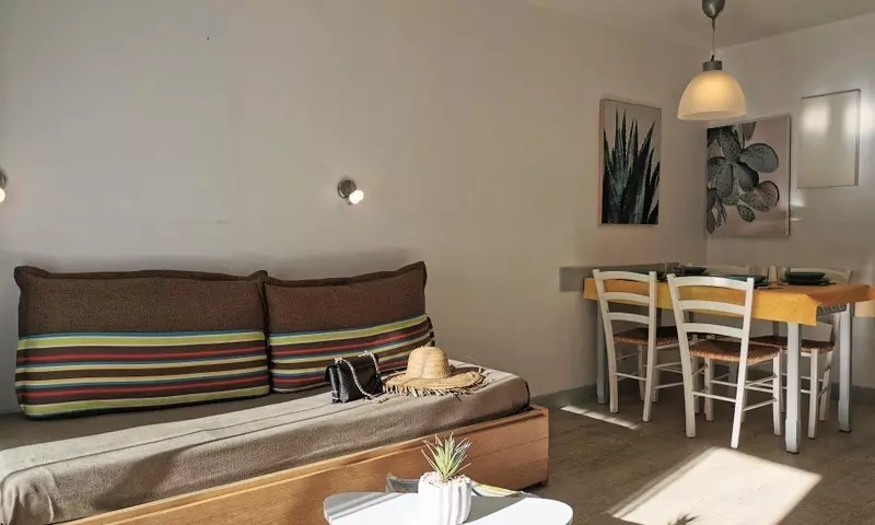 2 Pièces pour 5 Personnes