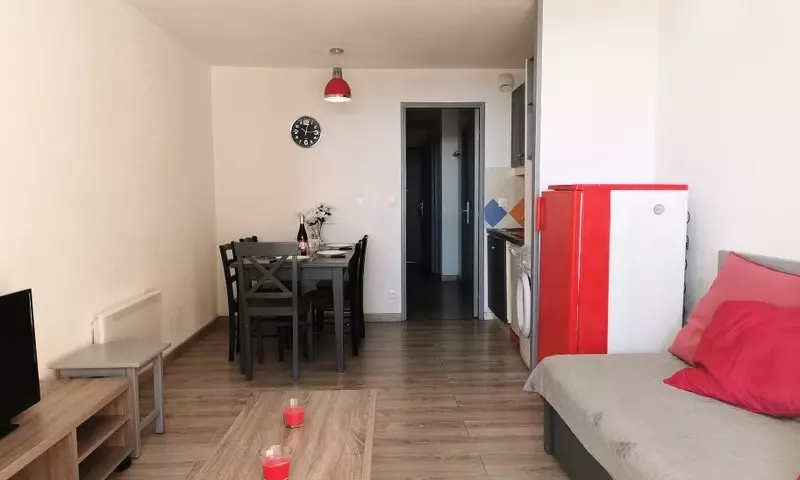 2 Pièces pour 5 Personnes