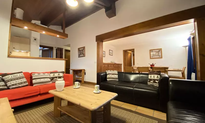 5 Pièces pour 8 Personnes