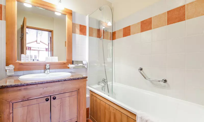 6 pièces 12 personnes Sélection