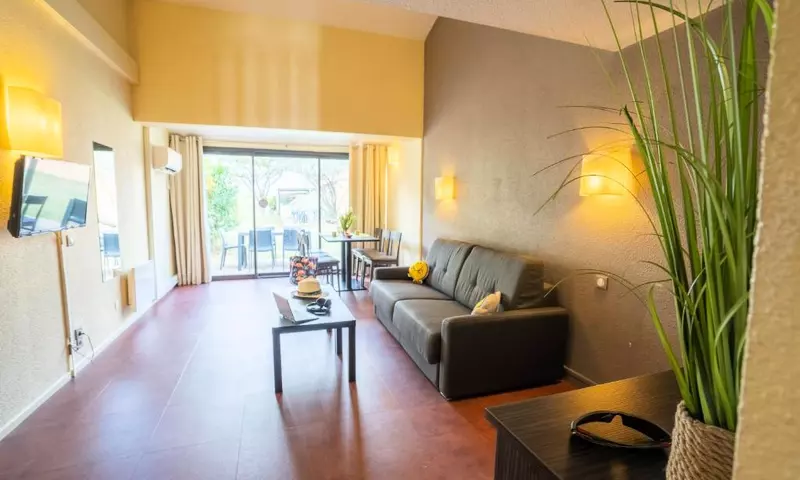 2 pièces 6 personnes