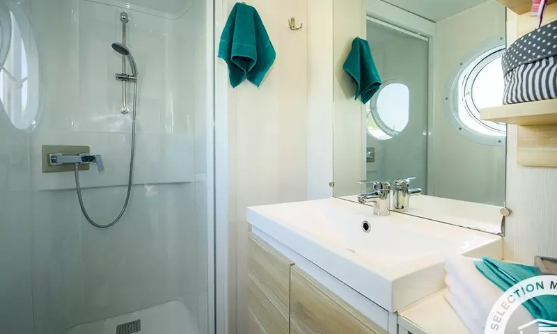 Mobil Home Classic 3 Pièces 6 Personnes (5 adultes et 1 enfant -14 ans)