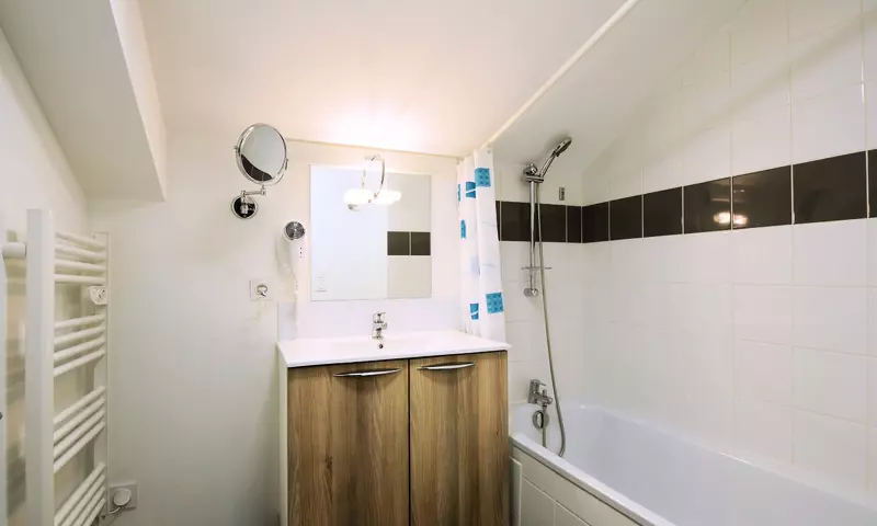 3 Pièces 6 Personnes