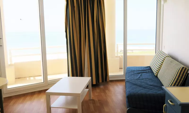 2 Pièces 6 Personnes Côté Mer