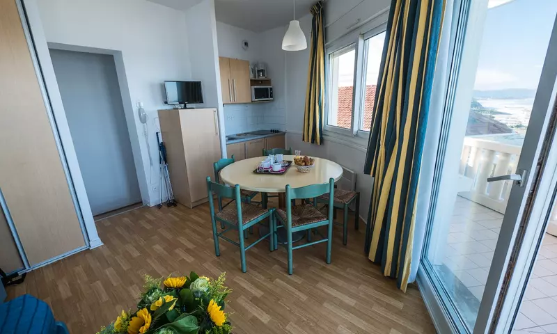 3 Pièces 6 Personnes Côté Mer