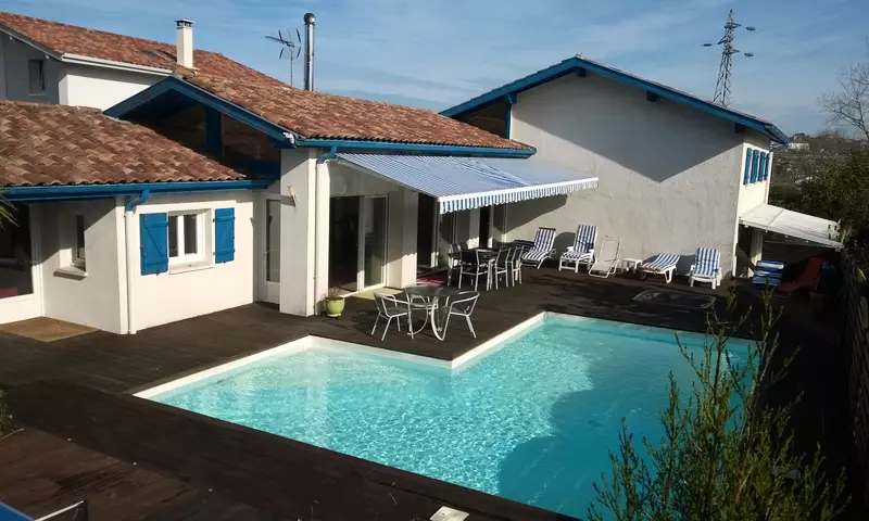 Maison 7 Pièces 12 personnes avec privée