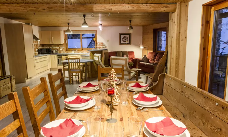 6 Pièces13 personnes