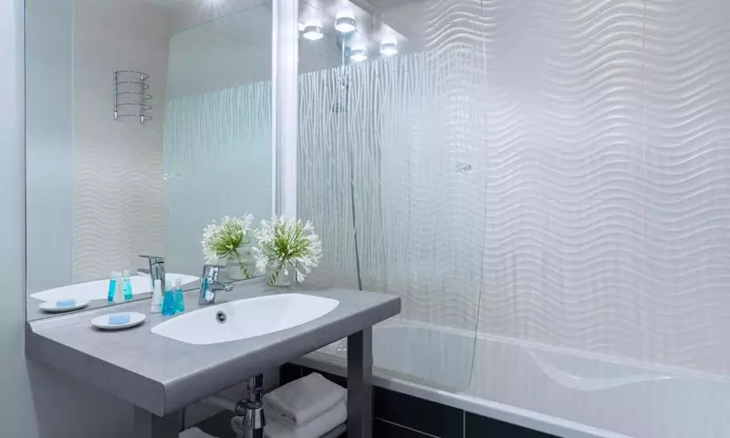 2 Pièces 2/4 Personnes Vue Latérale Mer