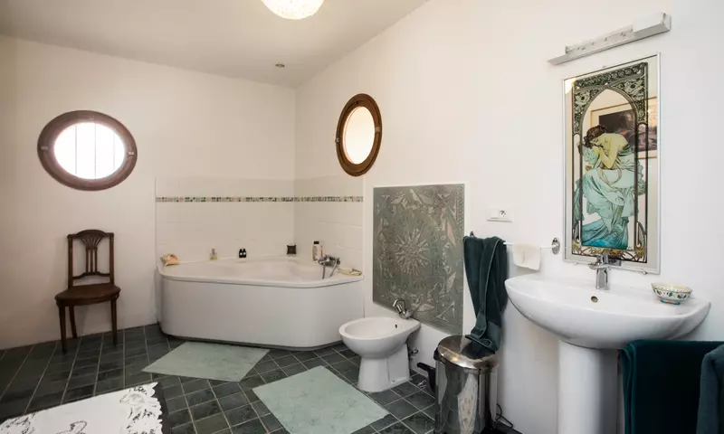 6 Pièces 10 personnes