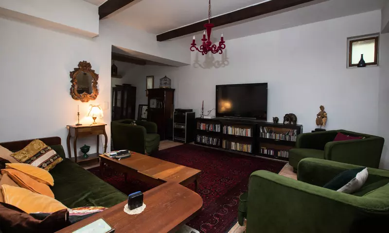 6 Pièces 10 personnes