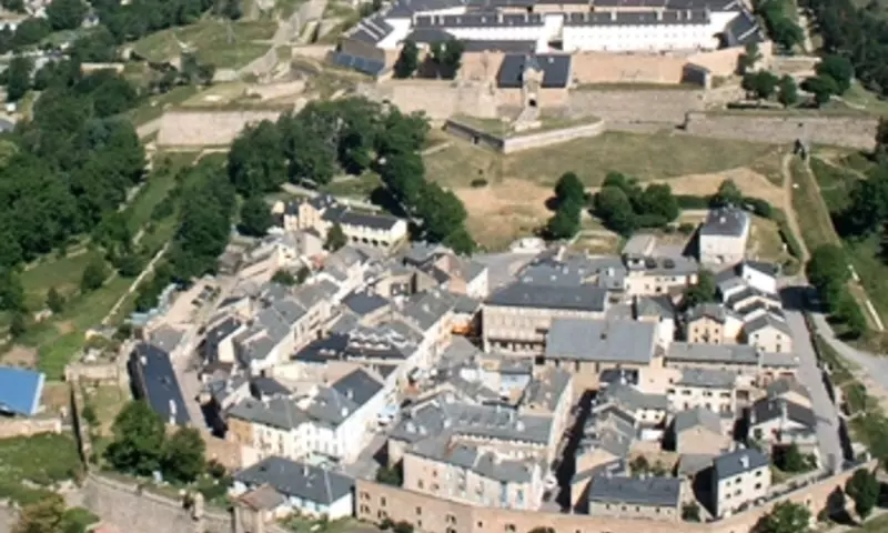 3 Pièces 7 personnes