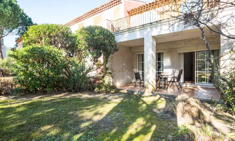 Villa avec un beau jardin pour 6 personnes