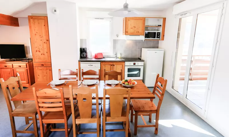 3 Pièces 8/10 Personnes