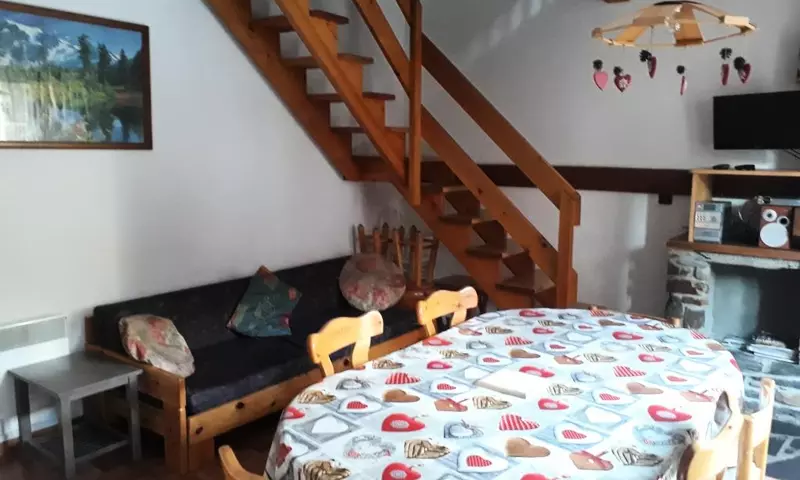 4 Pièces 8 Personnes