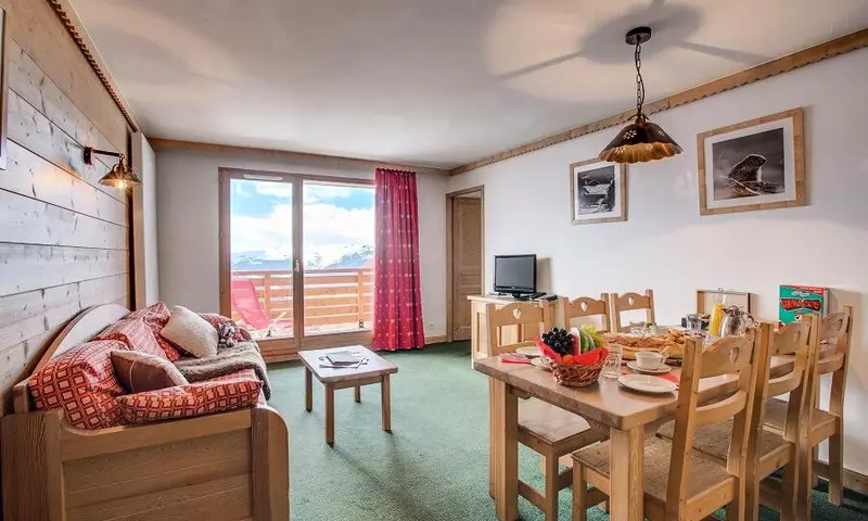 4 Pièces 8 Personnes