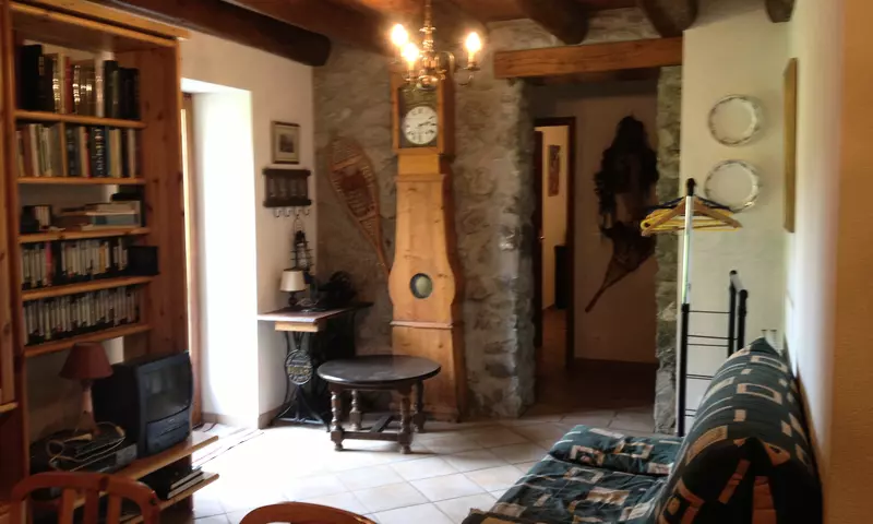 3 Pièces 8 personnes