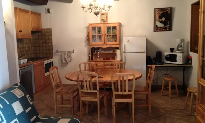 3 Pièces 8 personnes