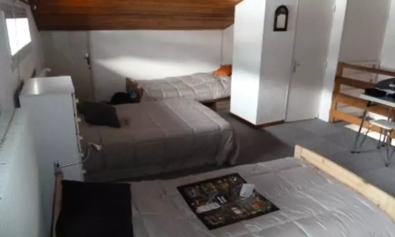 3 Pièces 10 personnes