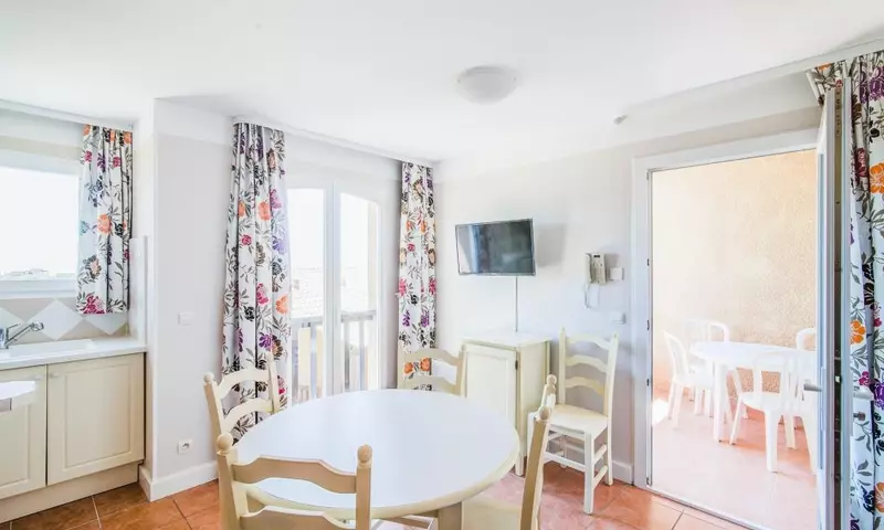 2 Pièces 6 Personnes Confort