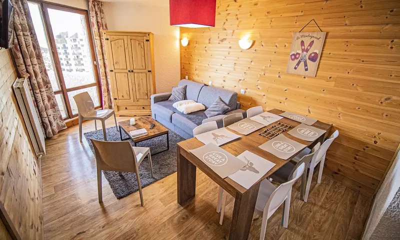 3 pièces 8 personnes