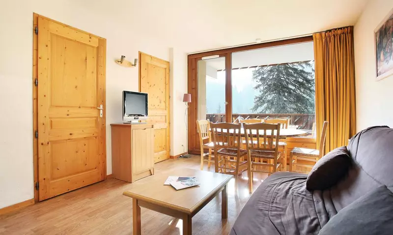 4 Pièces 8 Personnes