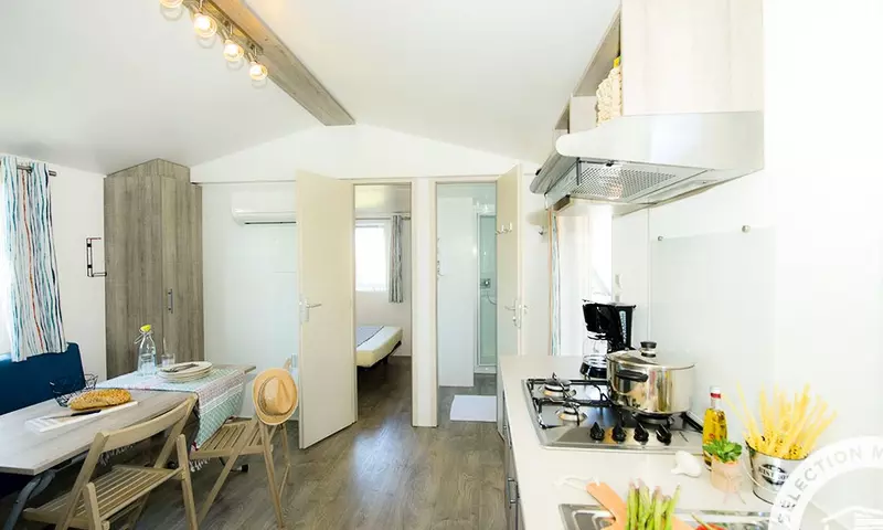 Mobil Home Cosy 3 Pièces 4/6 Personnes Climatisé (5 adultes et 1 enfant de -14 ans)
