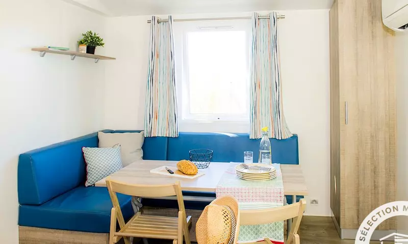 Mobil Home Cosy 3 Pièces 4/6 Personnes Climatisé (5 adultes et 1 enfant de -14 ans)