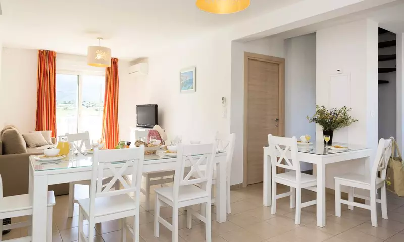 3 Pièces 4/6 Personnes