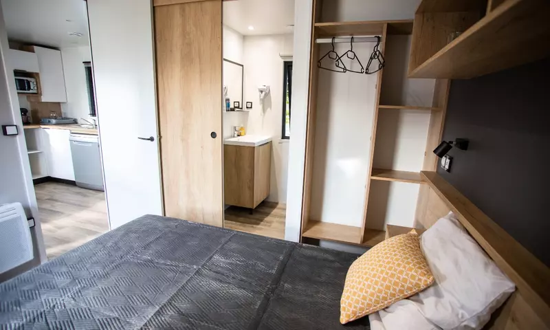 Mobil-Home Premium 2 Pièces 2 Personnes Climatisé + TV