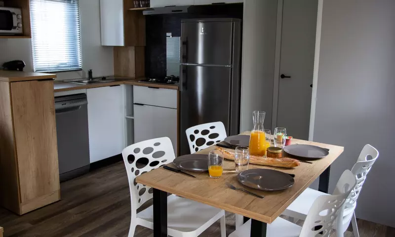 Mobil-Home Premium 3 Pièces 4 Personnes Climatisé + TV