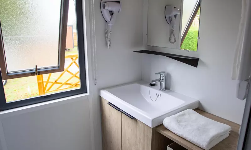 Mobil-Home Premium 5 Pièces 8 Personnes Climatisé + TV