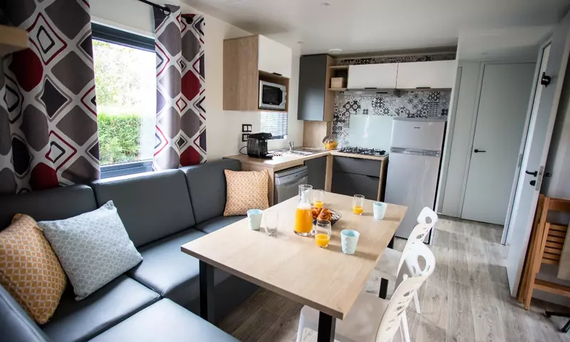 Mobil-Home Premium 5 Pièces 8 Personnes Climatisé + TV