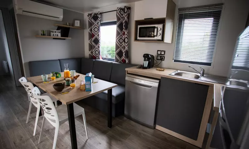 Mobil-Home Premium 5 Pièces 8 Personnes Climatisé + TV