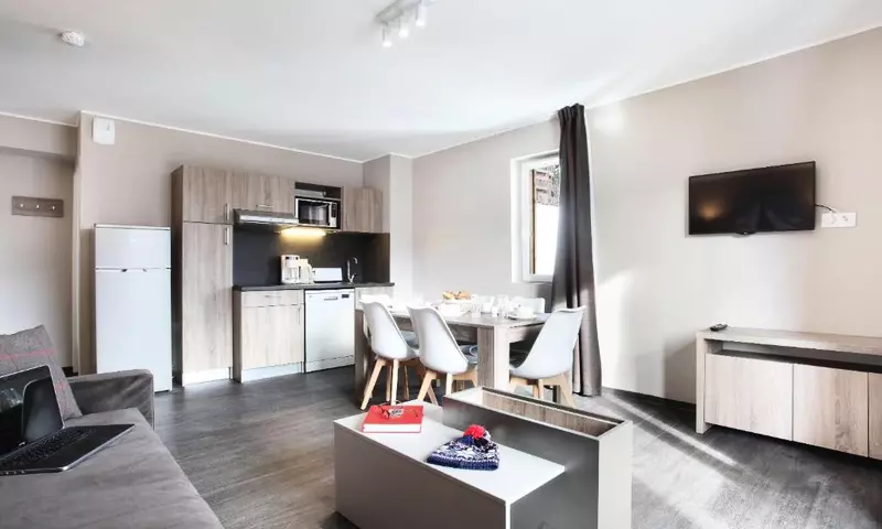 3 Pièces 6 Personnes