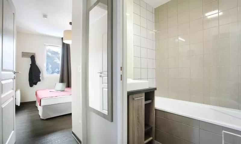 3 Pièces 6 Personnes