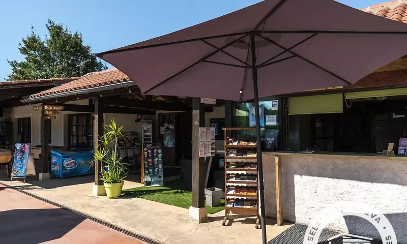 Camping Les Cigales ***