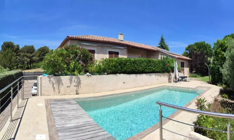 5 Pièces 8 personnes