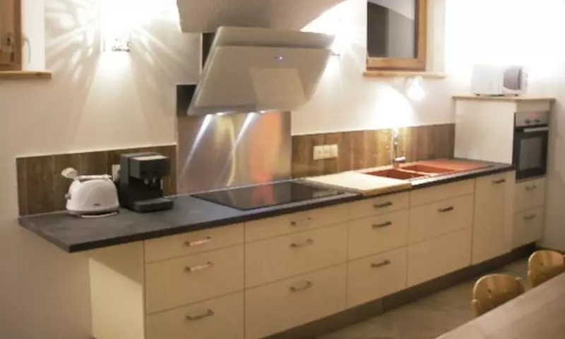 3 Pièces 8 personnes