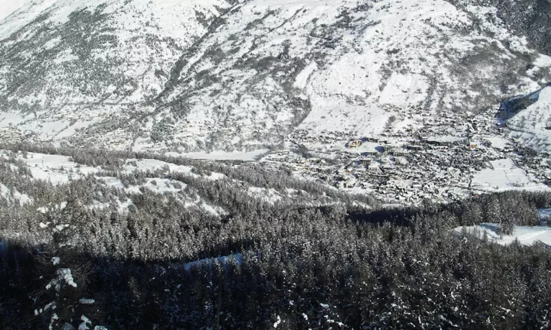 3 Pièces 8 personnes