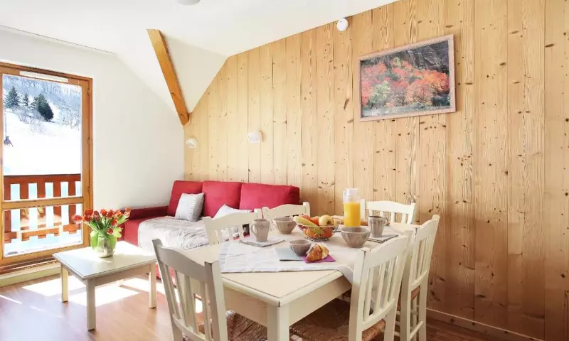 2/3 Pièces 6 Personnes