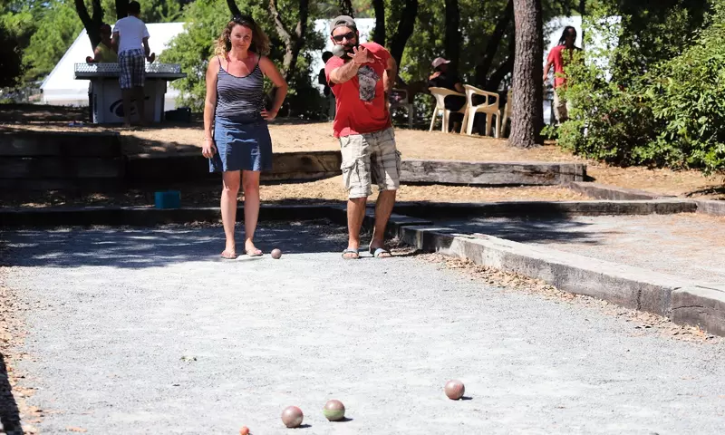 Camping Plage Des Tonnelles ****