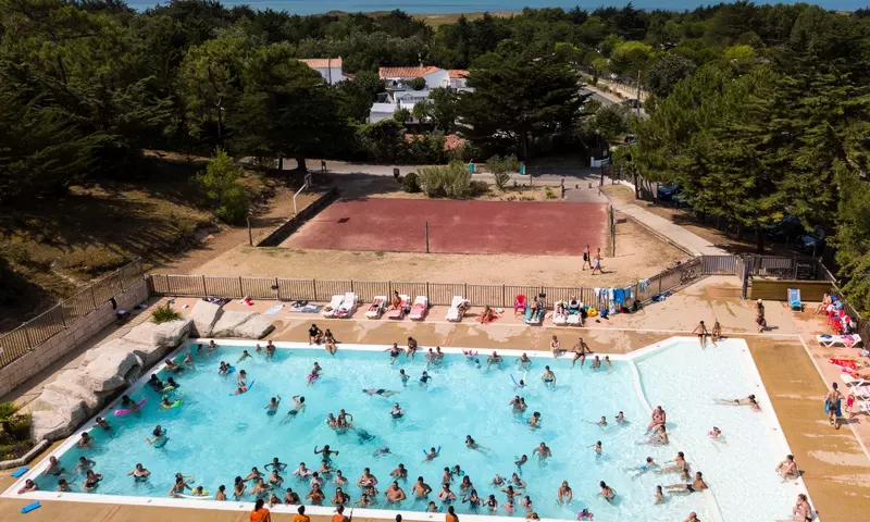Camping Plage Des Tonnelles ****