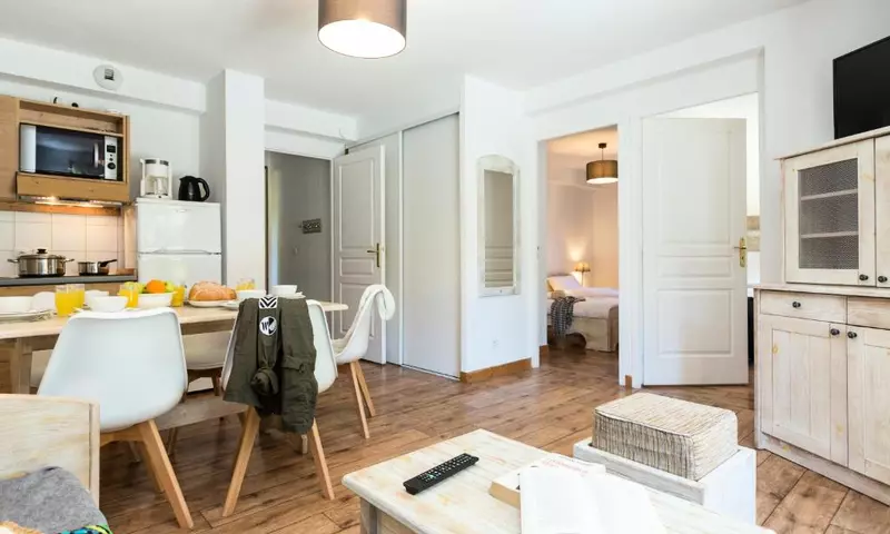 3 Pièces 6 Personnes