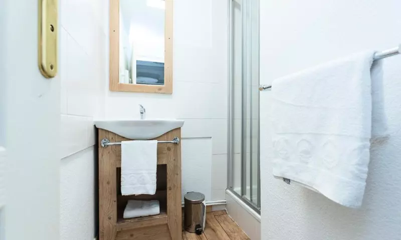 4 Pièces 8/9 Personnes