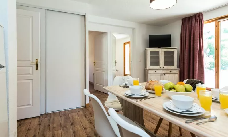 4 Pièces 8/9 Personnes