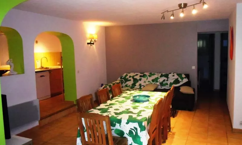 3 Pièces 8 Personnes