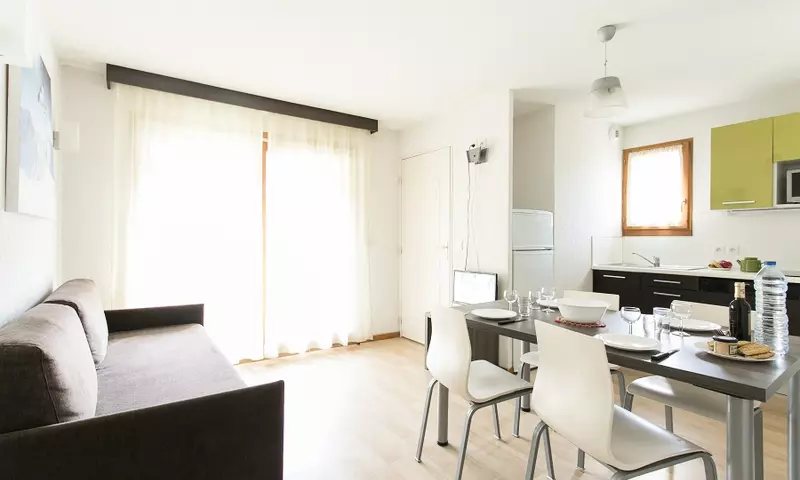 3 Pièces 6 Personnes