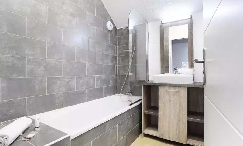 3 Pièces 6 Personnes