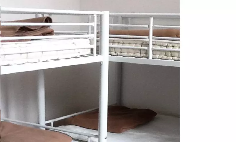 4 Pièces 10 personnes